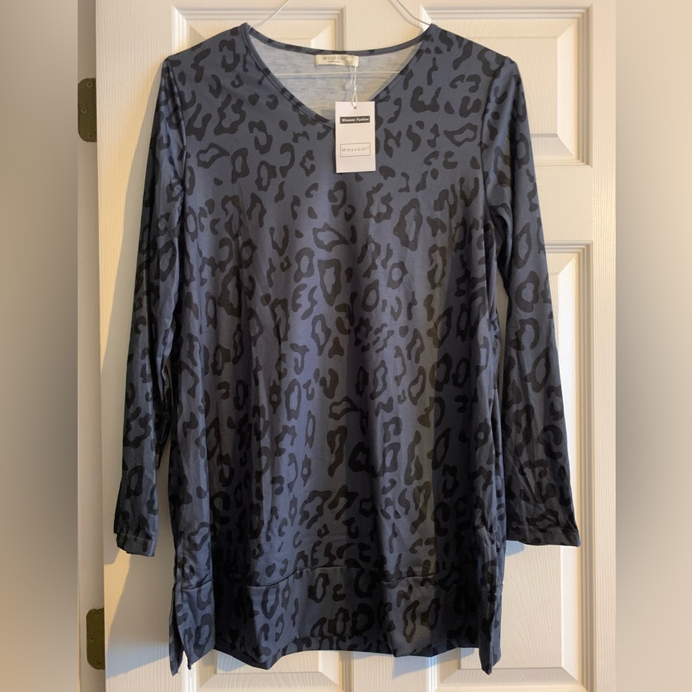 Black leopard print shirt